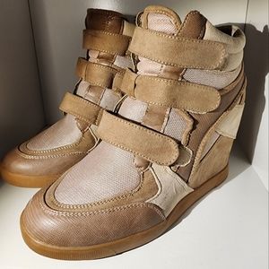 Shoedazzle platform sneaker